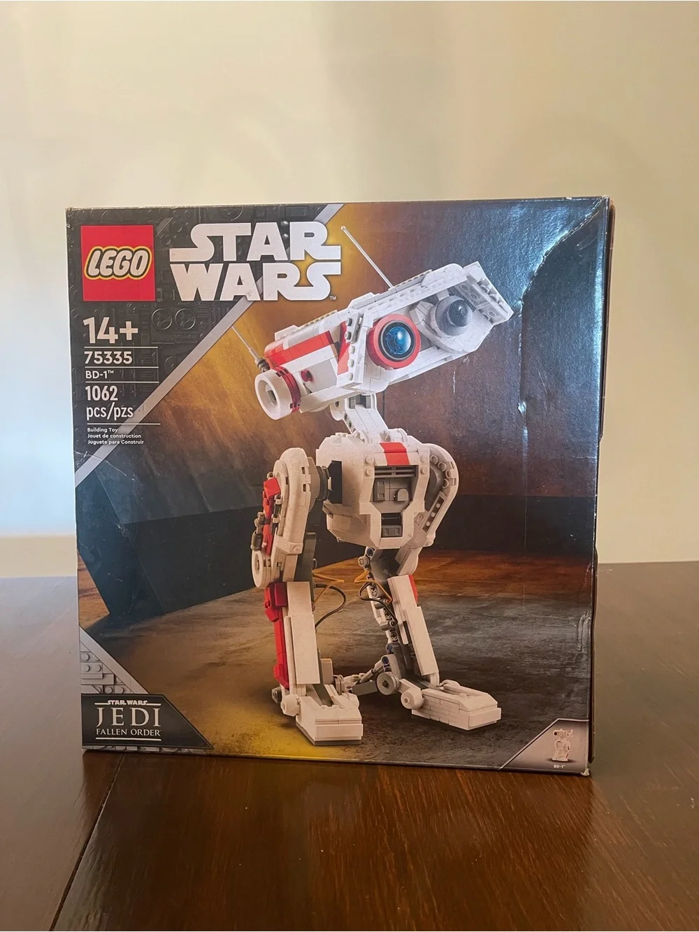 LEGO Star Wars BD-1 Droid Model